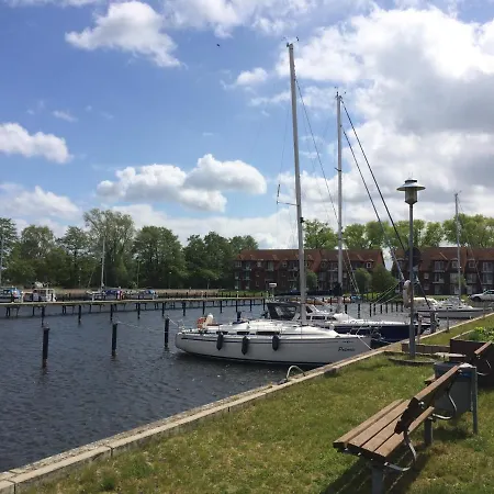 Blick auf Yachthafen an der Ostsee Ueckermünde Exterior foto