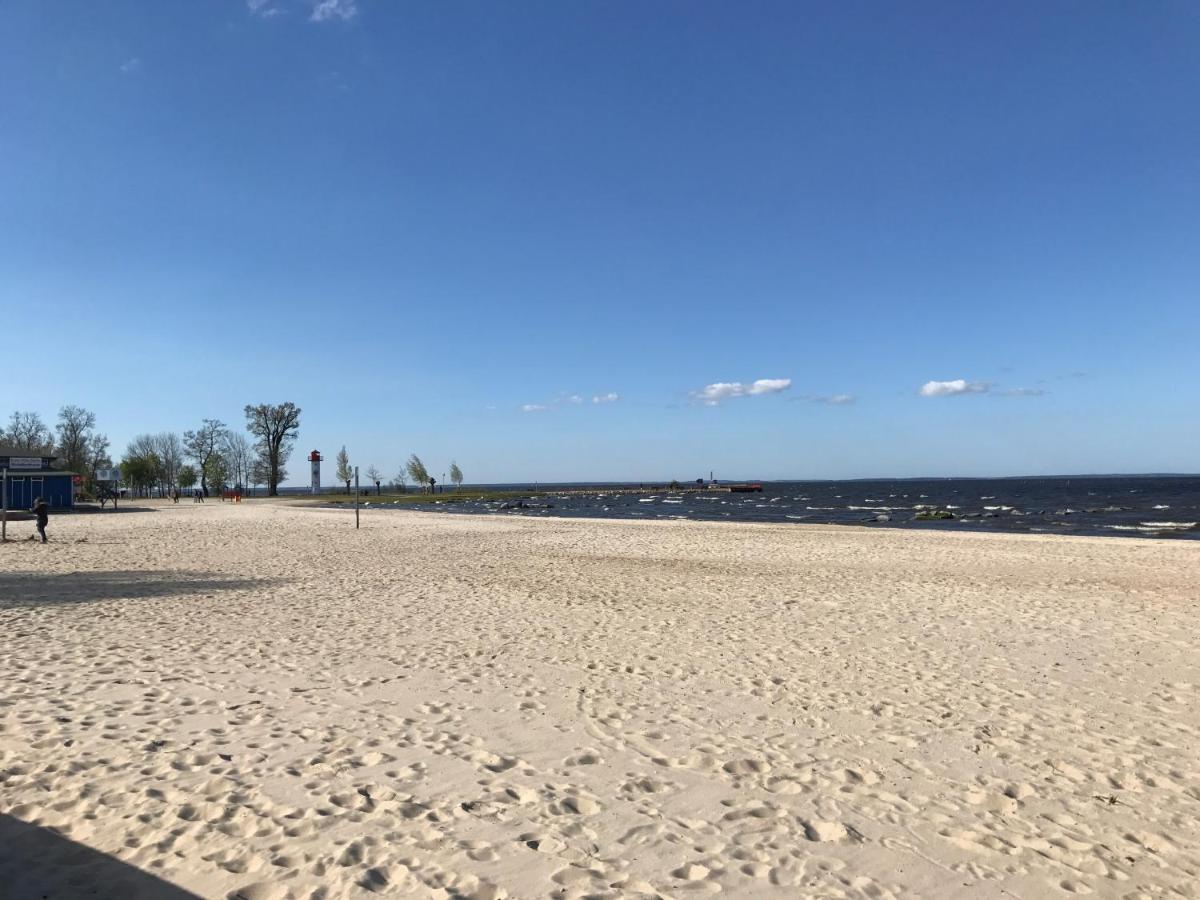 Blick Auf Yachthafen An Der Ostsee Apartment